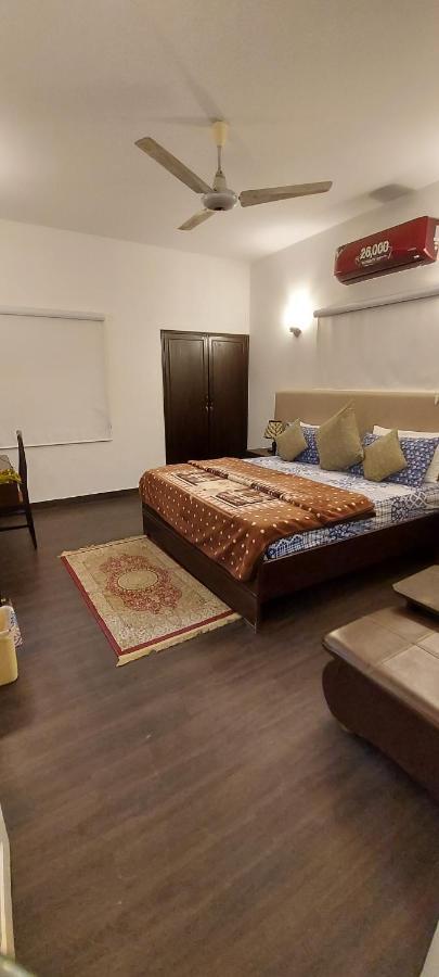 Hilton Bayview Lnn Otel Karaçi Dış mekan fotoğraf