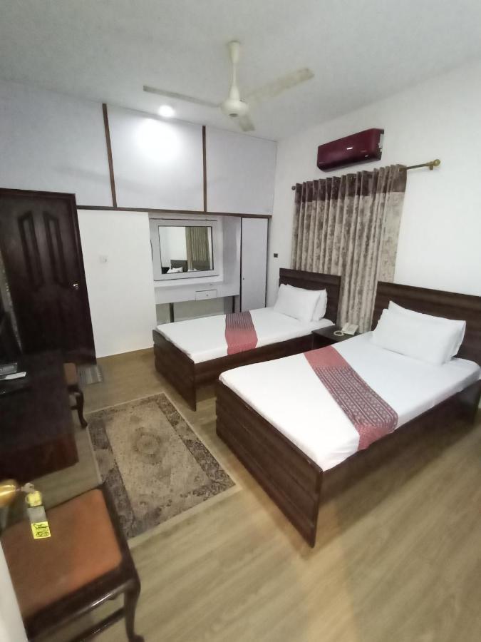 Hilton Bayview Lnn Otel Karaçi Dış mekan fotoğraf