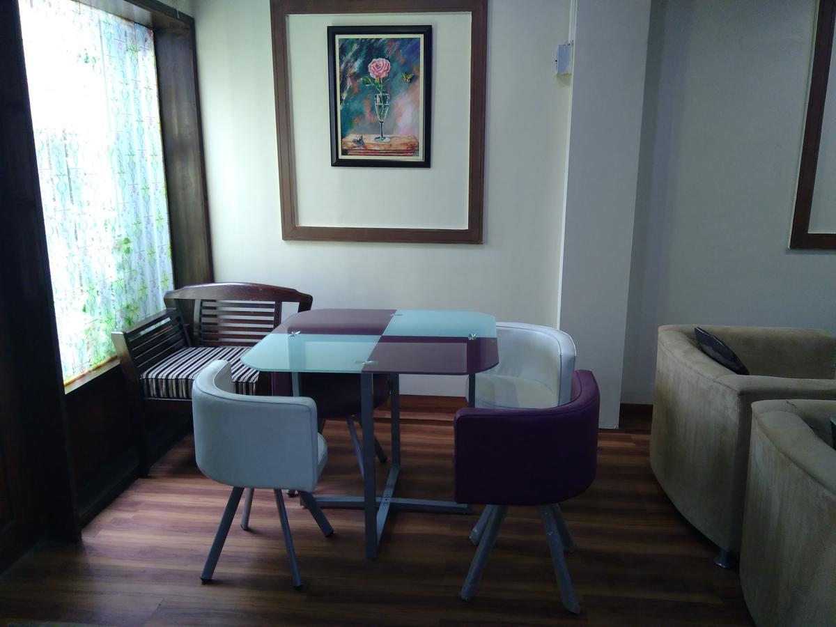 Hilton Bayview Lnn Otel Karaçi Dış mekan fotoğraf