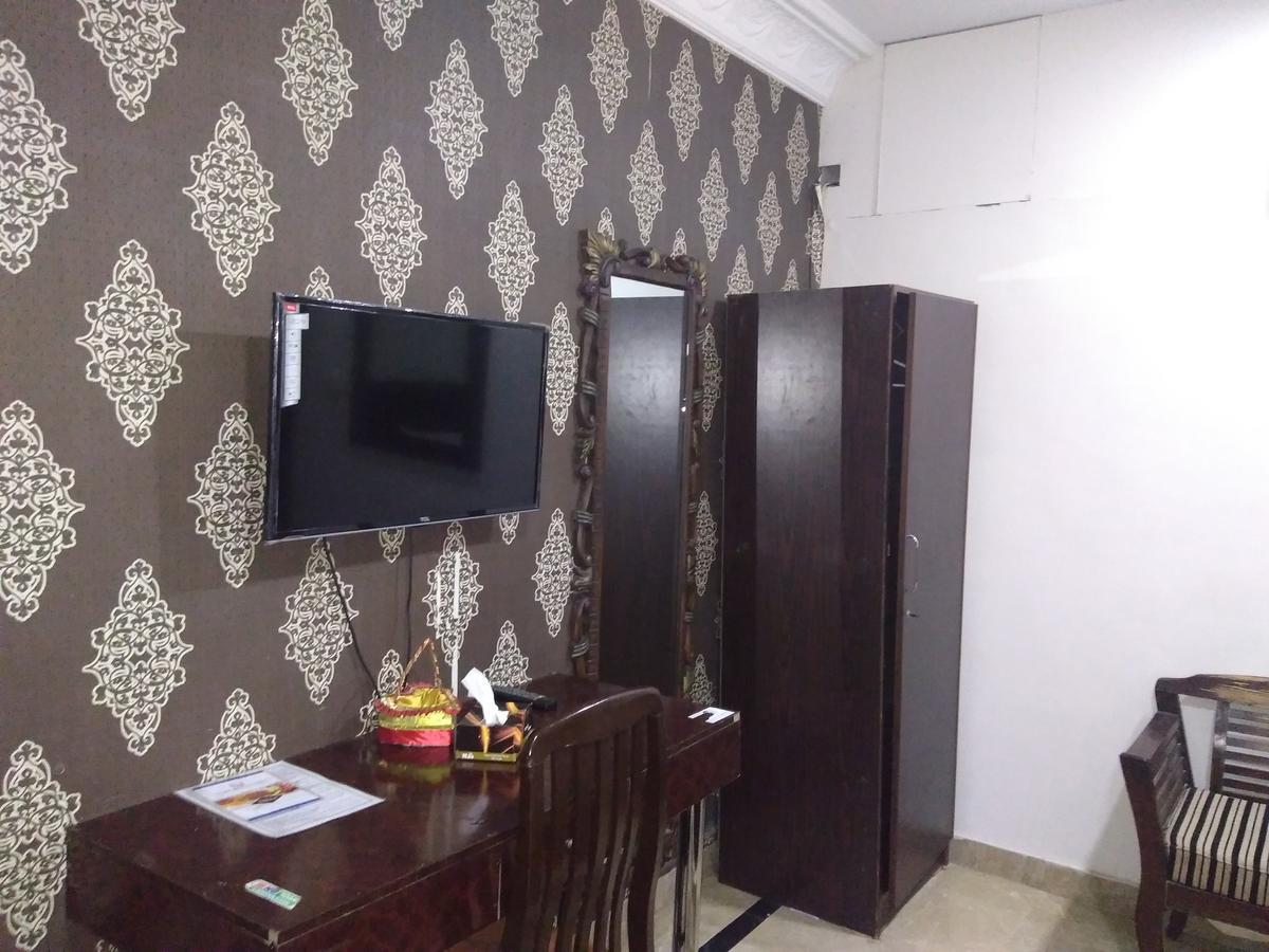 Hilton Bayview Lnn Otel Karaçi Dış mekan fotoğraf
