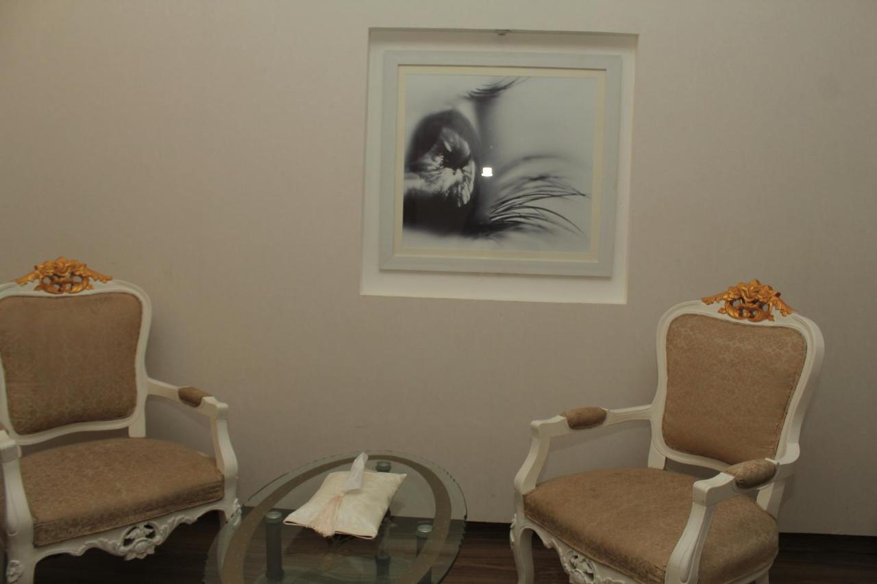 Hilton Bayview Lnn Otel Karaçi Dış mekan fotoğraf