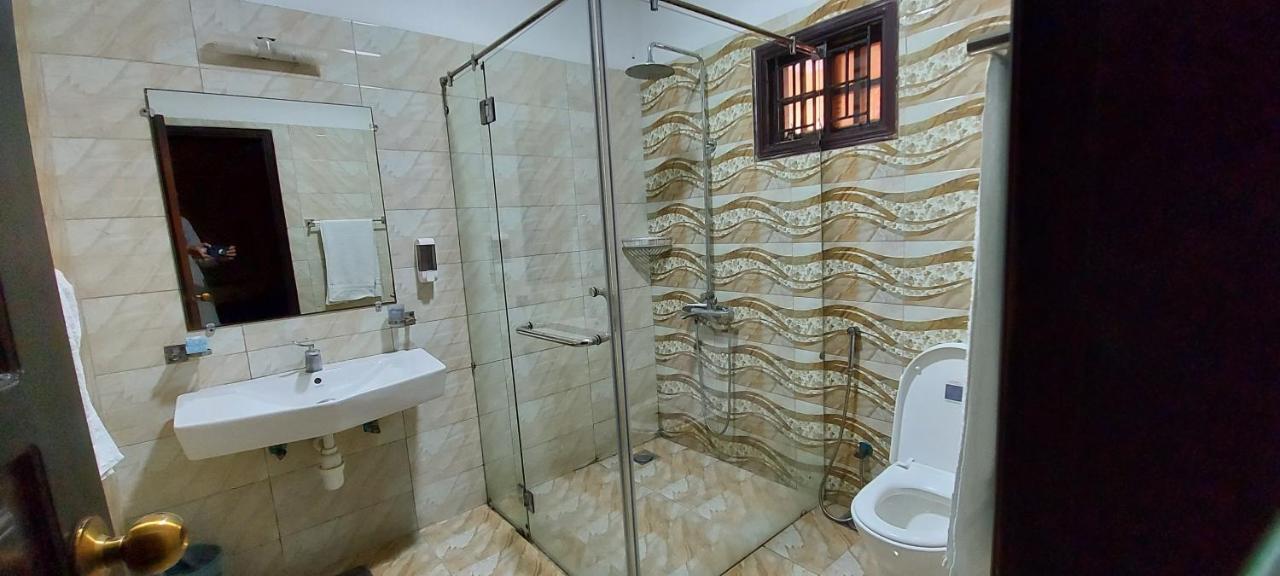 Hilton Bayview Lnn Otel Karaçi Dış mekan fotoğraf