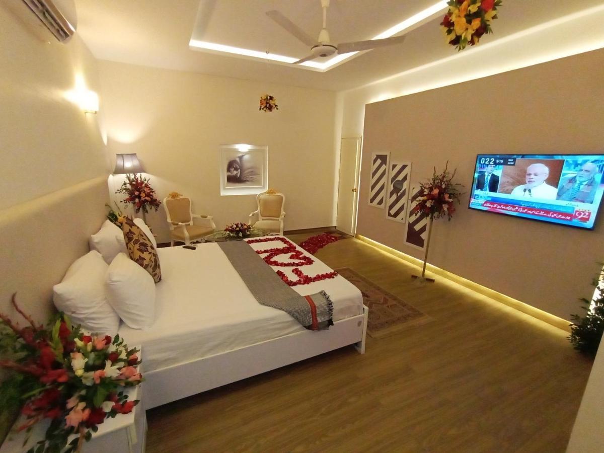 Hilton Bayview Lnn Otel Karaçi Dış mekan fotoğraf
